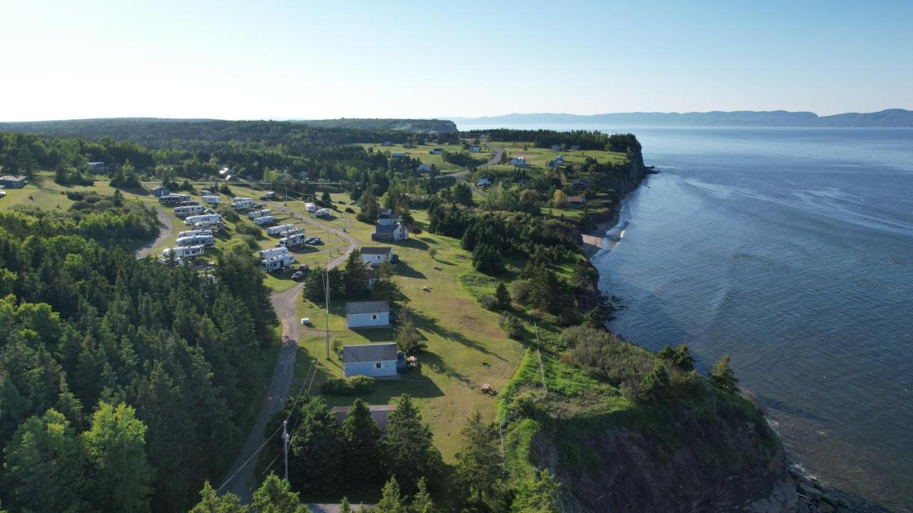 Hebergement Fort Prevel Saint Georges De Malbaie Eksteriør billede